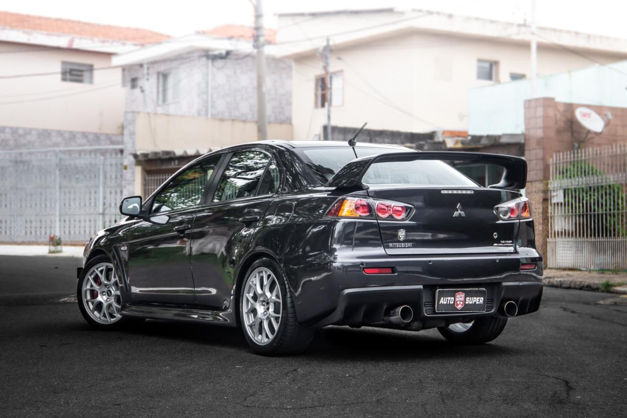 Mitsubishi Lancer Evo X Preto